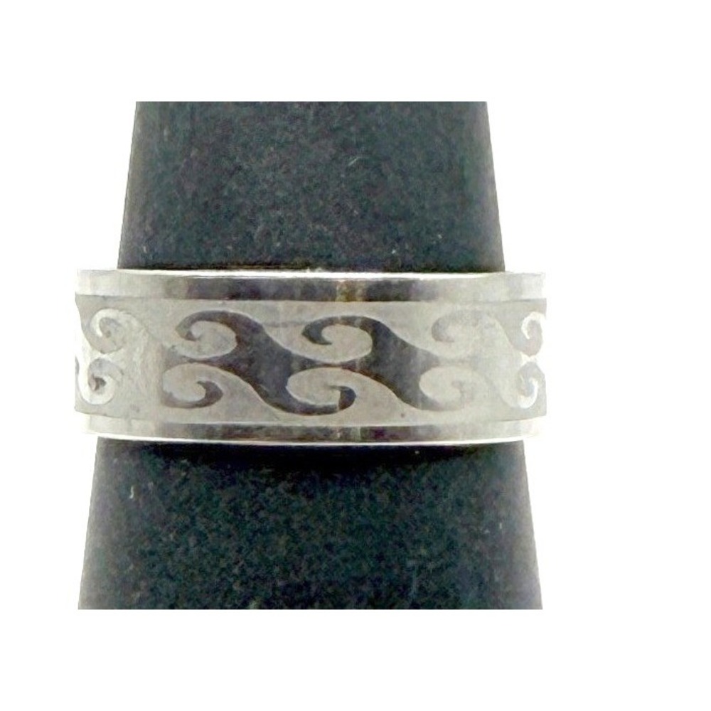 Stainless‎ Steel Band Ring Size 7.5 Silver Engraved Textured Unisex ring